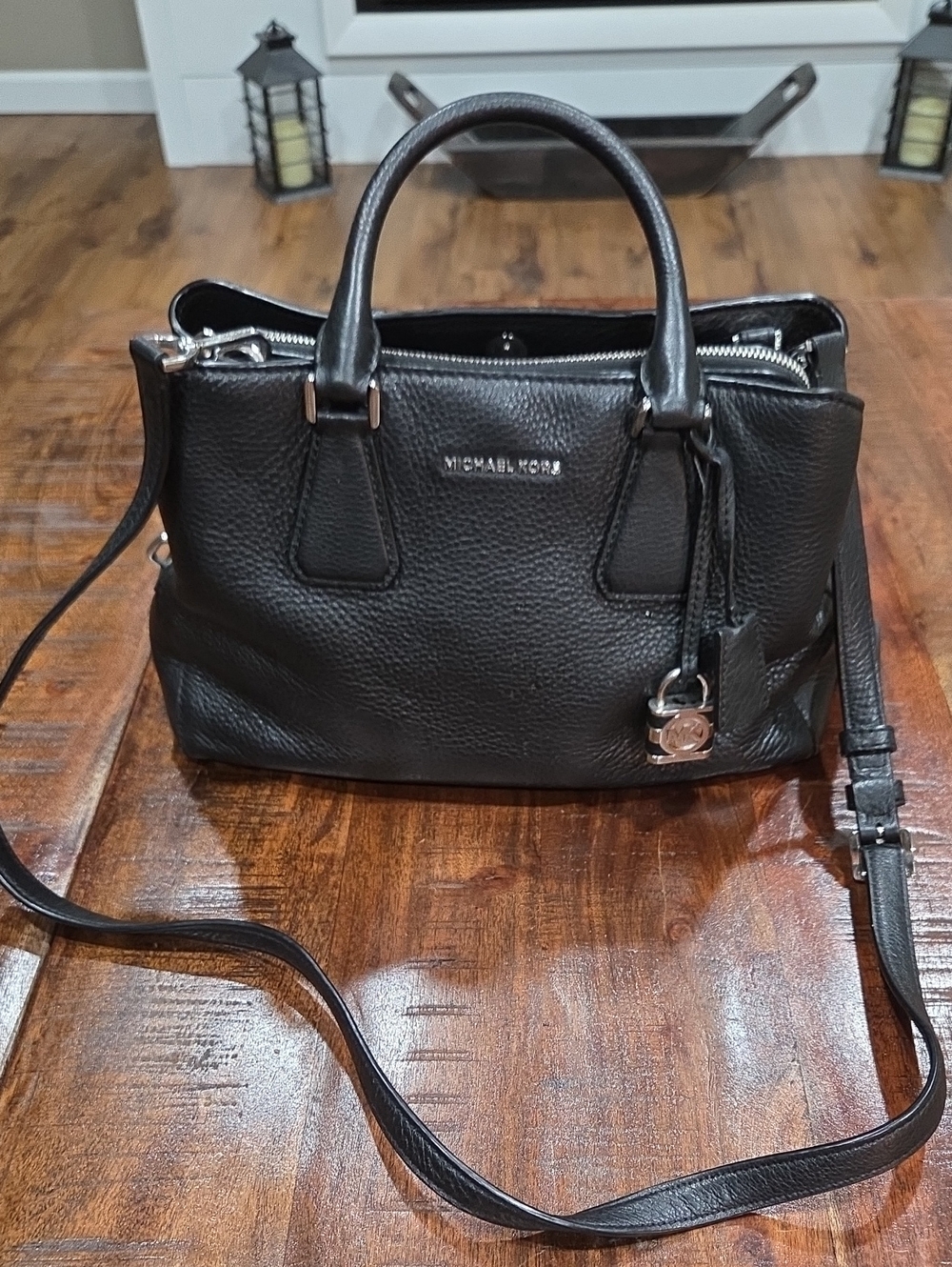 Michael Kors Gorgeous Leather Bag